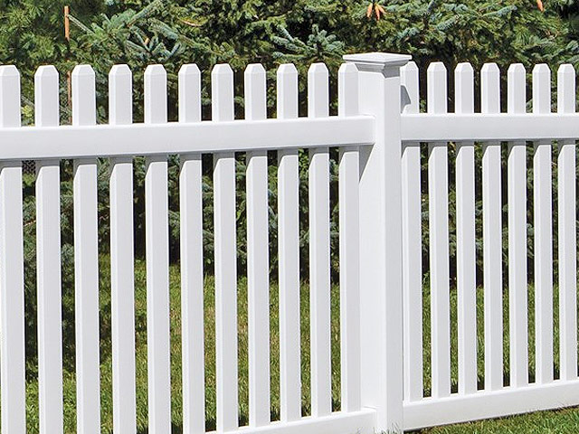 Classic Vinyl Fencing