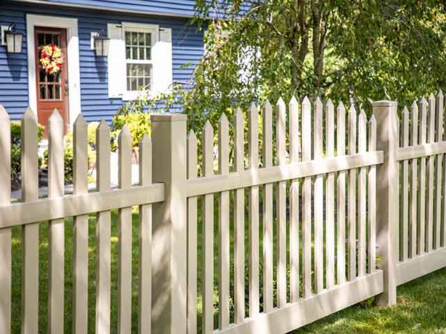 Nantucket Classic Spade Picked Fence Nantucket Classic Spade Picked Fence