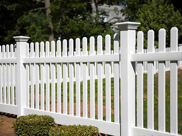 Rockport Classic Dog-Ear Picket Fence Rockport Classic Dog-Ear Picket Fence